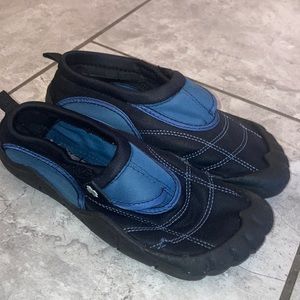 Water shoes